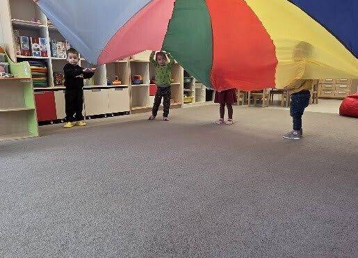 Grafika 18: Kolorowy karnawał