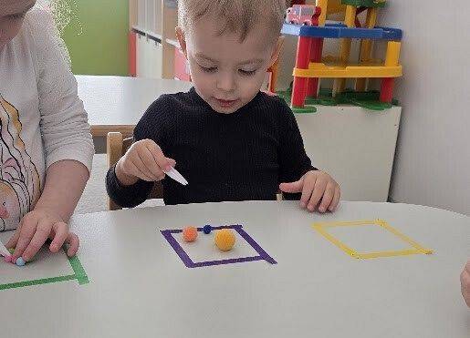 Grafika 35: Kolorowy karnawał