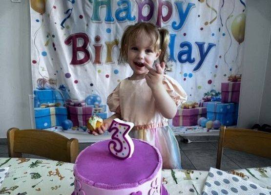 Grafika 2: 3 urodzinki Róży