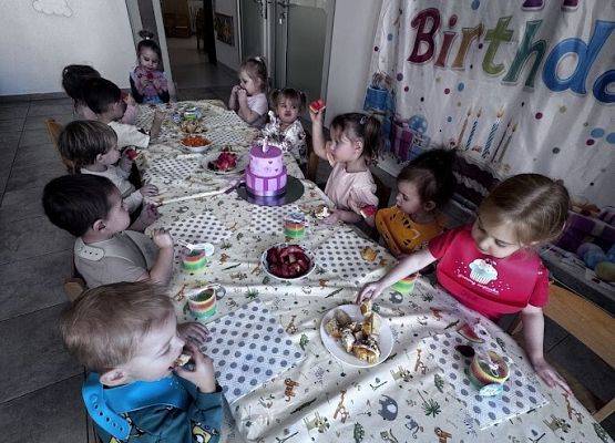 Grafika 9: 3 urodzinki Róży