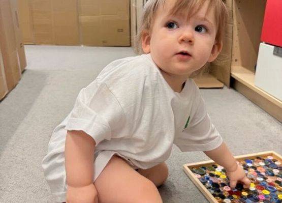 Grafika 8: "Sekrety kartonowego labiryntu"