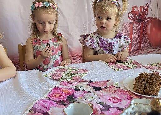 Grafika 16: Dzień Kobiet