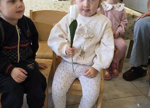 Grafika 6: Teatrzyk pt ,, Witaj Pani Wiosno, żegnaj Pani Zimo''