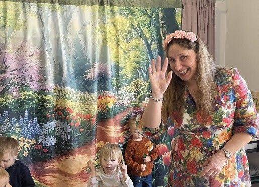 Grafika 10: Teatrzyk pt ,, Witaj Pani Wiosno, żegnaj Pani Zimo''