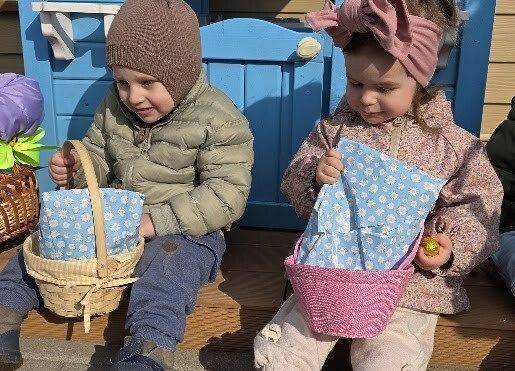 Grafika 12: Spotkanie z Zajączkiem Wielkanocnym