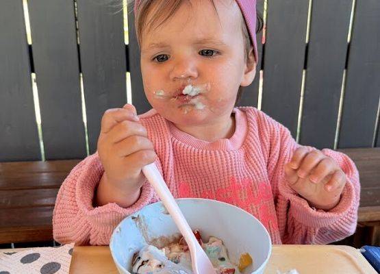 Grafika 9: ,,Lody Shake i Deserki''